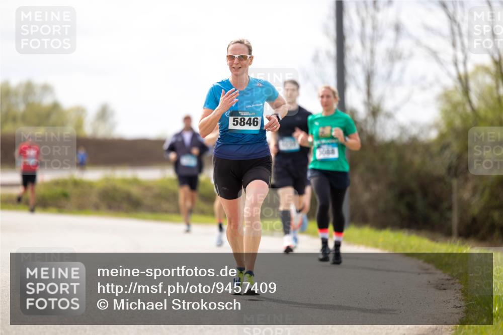 12.04.2026 - 45. Internationalen Wilhelmsburger Insellauf Michael Strokosch http://msf.ph/oto/9457409 12.04.2026 12:40:11 Laufen 5846, 3088 meine-sportfotos.de