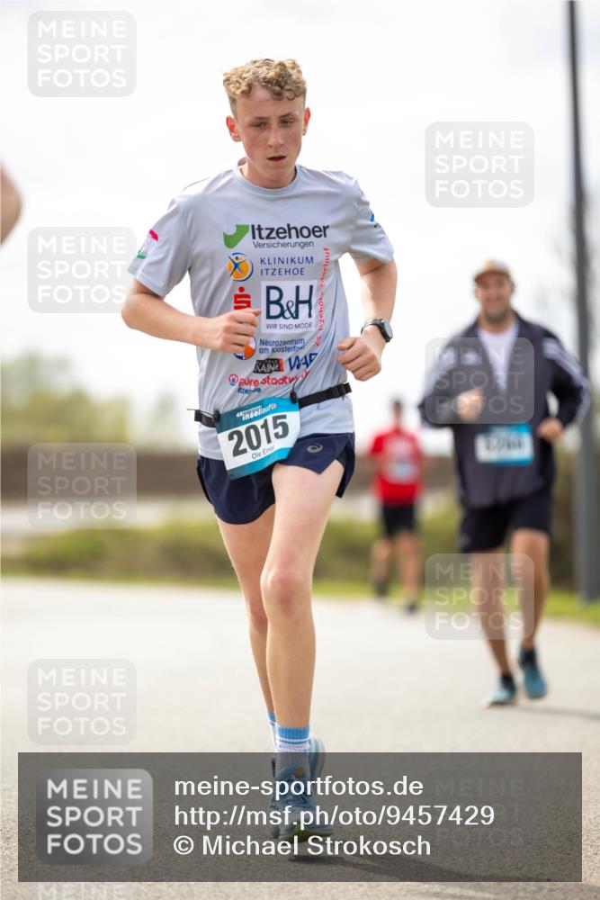 12.04.2026 - 45. Internationalen Wilhelmsburger Insellauf Michael Strokosch http://msf.ph/oto/9457429 12.04.2026 12:40:17 Laufen 45, 2015 meine-sportfotos.de