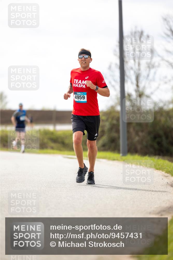 12.04.2026 - 45. Internationalen Wilhelmsburger Insellauf Michael Strokosch http://msf.ph/oto/9457431 12.04.2026 12:40:23 Laufen 4959 meine-sportfotos.de