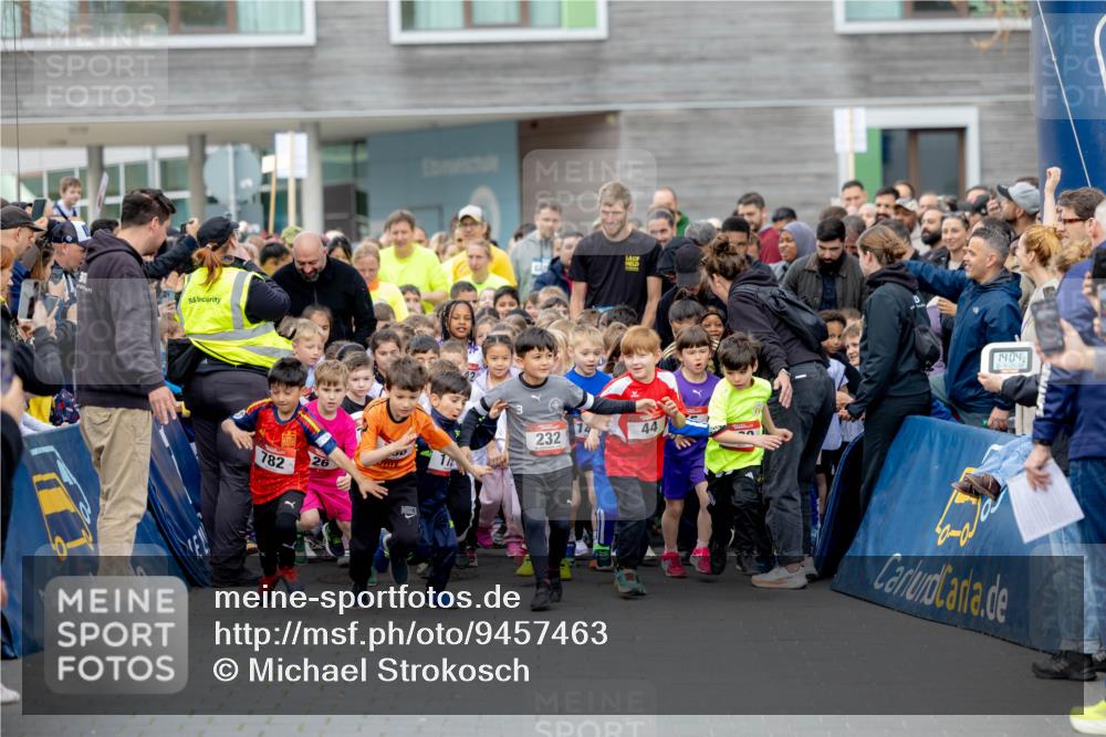 12.04.2026 - 45. Internationalen Wilhelmsburger Insellauf Michael Strokosch http://msf.ph/oto/9457463 12.04.2026 14:04:09 Laufen 782, 90, 17, 232, 44, 1404 meine-sportfotos.de