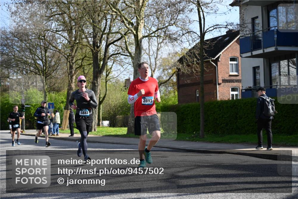 12.04.2026 - 45. Internationalen Wilhelmsburger Insellauf J. Mangold http://msf.ph/oto/9457502 12.04.2026 10:33:26 Ziel 5821, 4738, 2893, 5843, 3447, 4441, 4945, 4945, 4043, 2632, 2504, 4196, 5238, 5239, 5294, 3841, 3605, 2547, 3424, 3924 meine-sportfotos.de