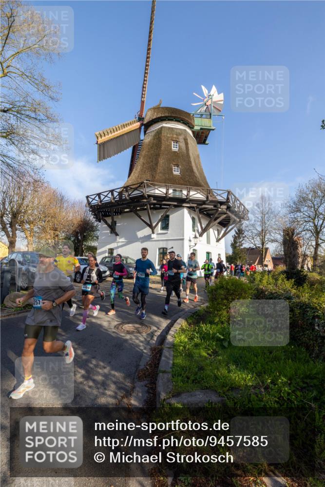 12.04.2026 - 45. Internationalen Wilhelmsburger Insellauf Michael Strokosch http://msf.ph/oto/9457585 12.04.2026 09:01:53 Laufen 257, 4464, 2393 meine-sportfotos.de