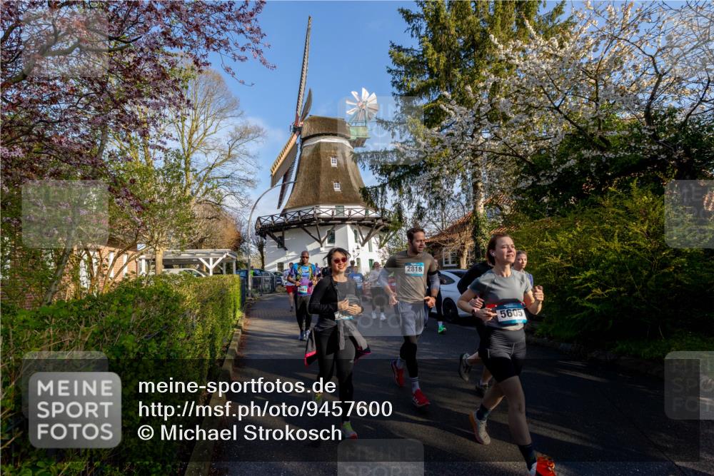 12.04.2026 - 45. Internationalen Wilhelmsburger Insellauf Michael Strokosch http://msf.ph/oto/9457600 12.04.2026 09:02:51 Laufen 2818, 5605 meine-sportfotos.de