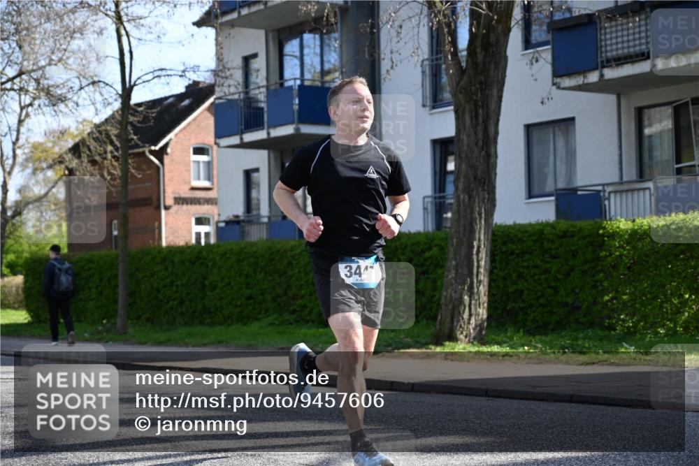 12.04.2026 - 45. Internationalen Wilhelmsburger Insellauf J. Mangold http://msf.ph/oto/9457606 12.04.2026 10:33:32 Ziel 5821, 4738, 2893, 5843, 3447, 4441, 4945, 4043, 2632, 2504, 4196, 5238, 5239, 5294, 3841, 3605, 2547, 3424, 3924, 4493 meine-sportfotos.de