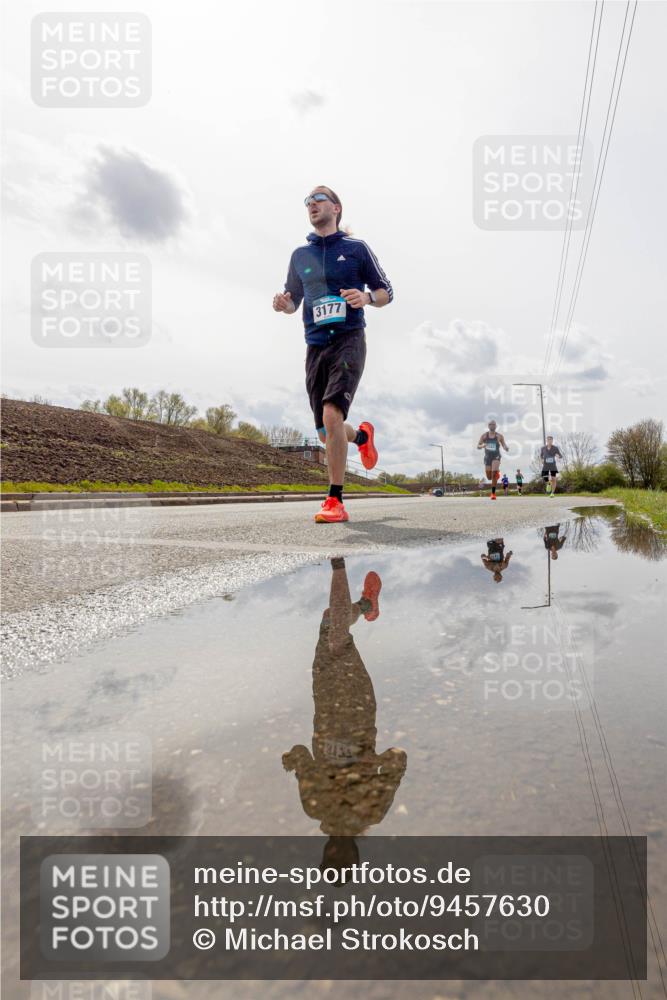 12.04.2026 - 45. Internationalen Wilhelmsburger Insellauf Michael Strokosch http://msf.ph/oto/9457630 12.04.2026 12:38:35 Laufen 3177 meine-sportfotos.de