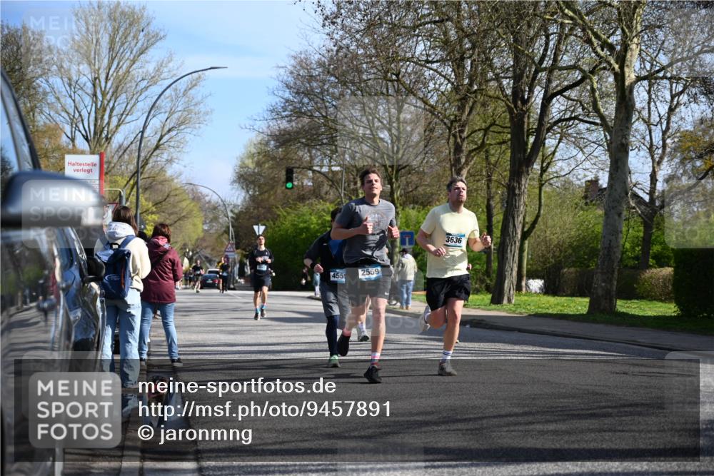 12.04.2026 - 45. Internationalen Wilhelmsburger Insellauf J. Mangold http://msf.ph/oto/9457891 12.04.2026 10:34:21 Ziel 4493, 3945, 3613, 2270, 4555, 2472, 2559, 3636, 3929, 5480, 3042, 3065, 2123, 3485, 3133, 4807, 3385, 2402, 2917, 2459, 2488, 2482, 4108, 2488, 2482, 4108, 3324, 5492, 5036, 5048 meine-sportfotos.de