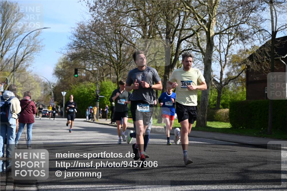 12.04.2026 - 45. Internationalen Wilhelmsburger Insellauf J. Mangold http://msf.ph/oto/9457906 12.04.2026 10:34:22 Ziel 3945, 3613, 2270, 4555, 2472, 2559, 3636, 3929, 5480, 3042, 3065, 2123, 3485, 3133, 4807, 3385, 2402, 2917, 2459, 2488, 2482, 4108, 3324, 5492, 5036, 5048, 2423, 2814 meine-sportfotos.de