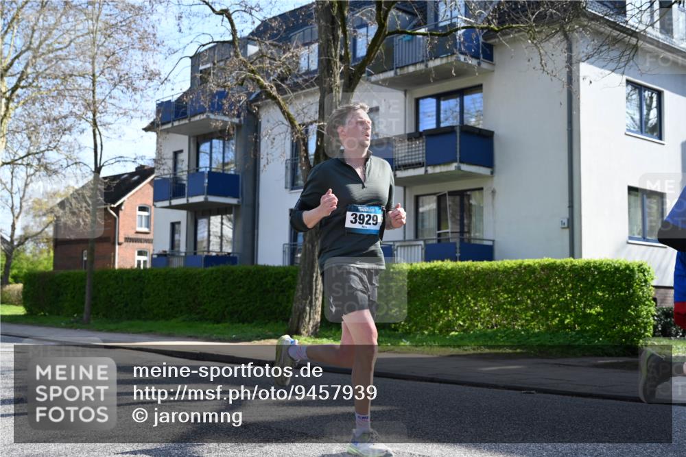 12.04.2026 - 45. Internationalen Wilhelmsburger Insellauf J. Mangold http://msf.ph/oto/9457939 12.04.2026 10:34:26 Ziel 3613, 2270, 4555, 2472, 2559, 3636, 3929, 5480, 3042, 3065, 2123, 3485, 3133, 4807, 4807, 3385, 2402, 2917, 2459, 2488, 2482, 4108, 3324, 5492, 5036, 5048, 2423, 2814, 4000, 5551 meine-sportfotos.de