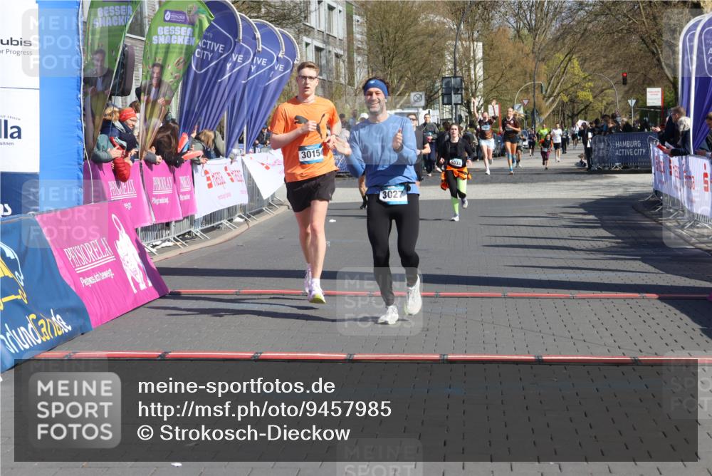 12.04.2026 - 45. Internationalen Wilhelmsburger Insellauf Strokosch-Dieckow http://msf.ph/oto/9457985 12.04.2026 11:04:34 Ziel 3027, 3015 meine-sportfotos.de