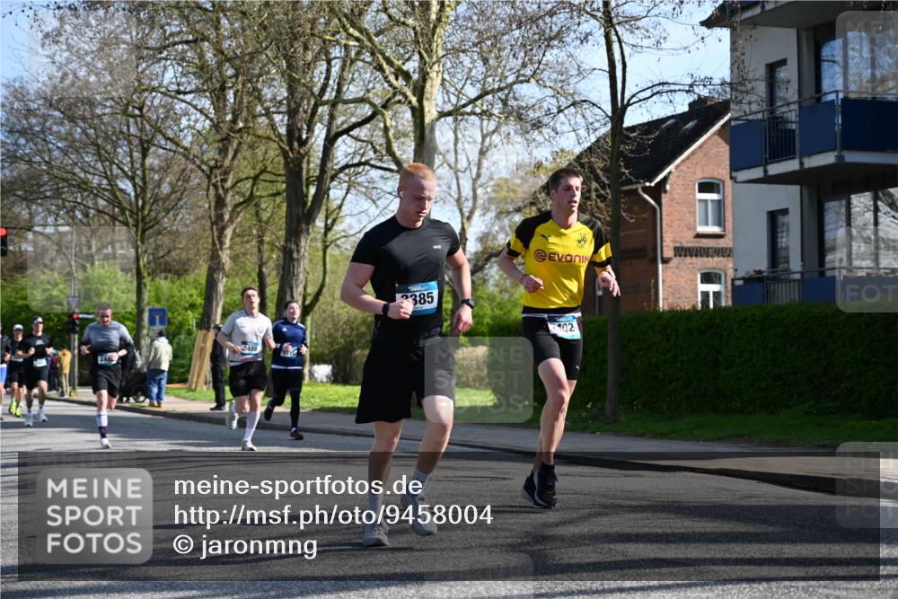 12.04.2026 - 45. Internationalen Wilhelmsburger Insellauf J. Mangold http://msf.ph/oto/9458004 12.04.2026 10:34:41 Ziel 2123, 3485, 3133, 4807, 3385, 2402, 2917, 2459, 2488, 2482, 4108, 3324, 5492, 5036, 5048, 2423, 2814, 4000, 5551, 4109, 4109, 2497, 2583, 3759, 4127 meine-sportfotos.de