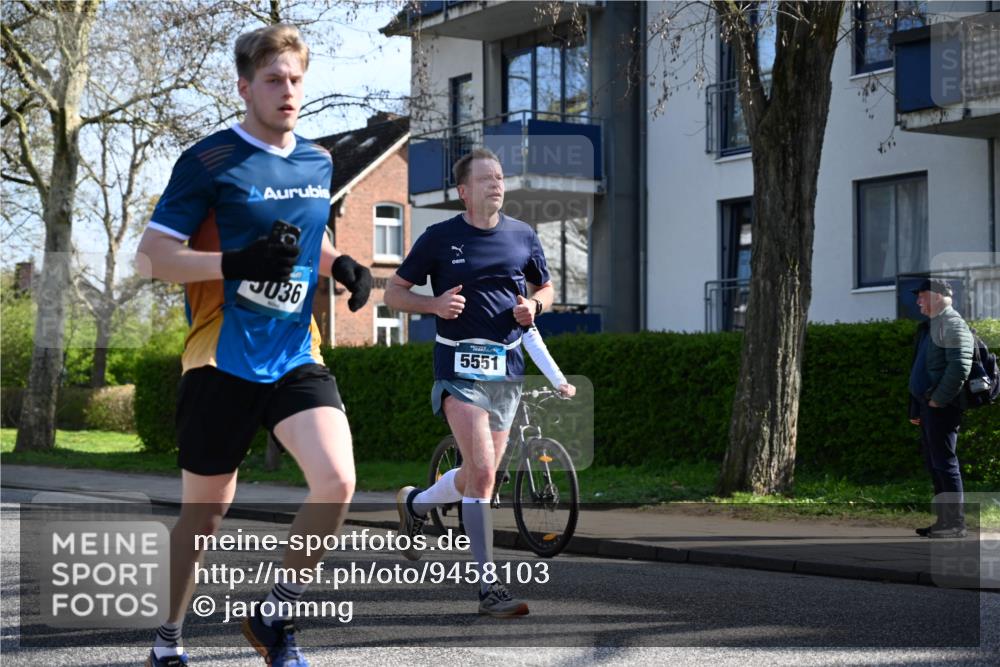 12.04.2026 - 45. Internationalen Wilhelmsburger Insellauf J. Mangold http://msf.ph/oto/9458103 12.04.2026 10:35:01 Ziel 3324, 5492, 5036, 5048, 2423, 2814, 4000, 5551, 4109, 2497, 2583, 3759, 3759, 4127, 5523, 4884, 5603, 4521 meine-sportfotos.de