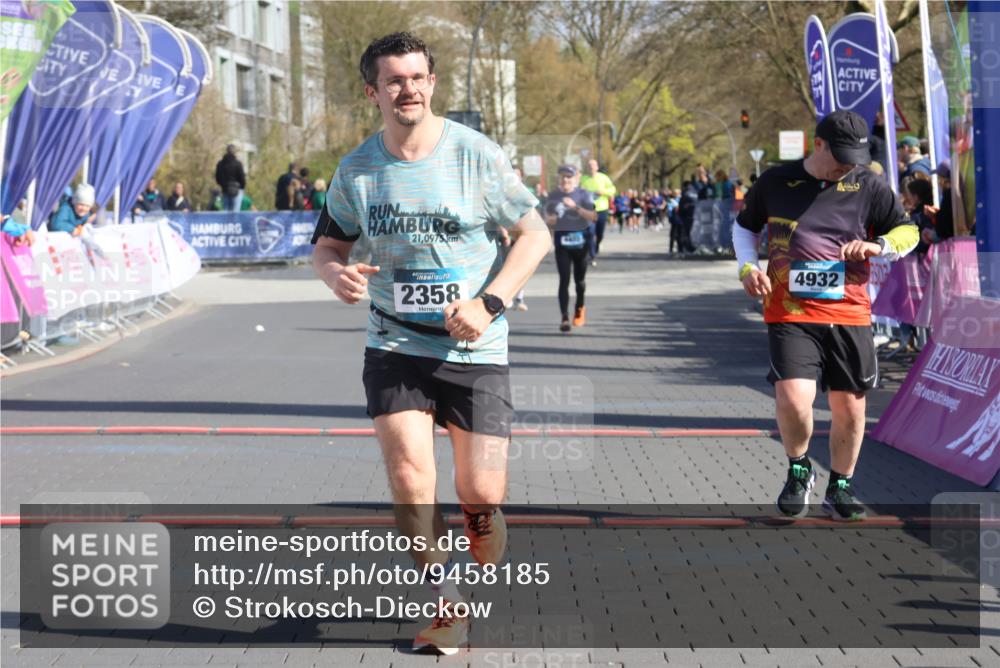 12.04.2026 - 45. Internationalen Wilhelmsburger Insellauf Strokosch-Dieckow http://msf.ph/oto/9458185 12.04.2026 10:47:54 Ziel 2358, 4932 meine-sportfotos.de