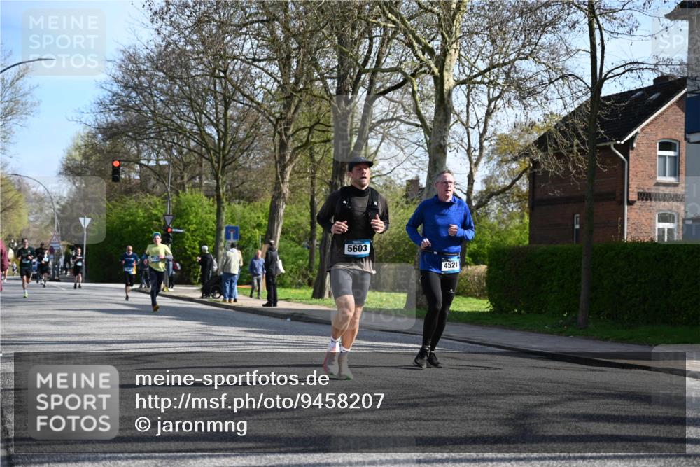 12.04.2026 - 45. Internationalen Wilhelmsburger Insellauf J. Mangold http://msf.ph/oto/9458207 12.04.2026 10:35:36 Ziel 4884, 5603, 4521, 5731, 5950, 5042, 4050, 5589, 3084, 3516, 3084, 3516, 3221, 2192, 3731, 4118, 4118, 4190, 4439 meine-sportfotos.de
