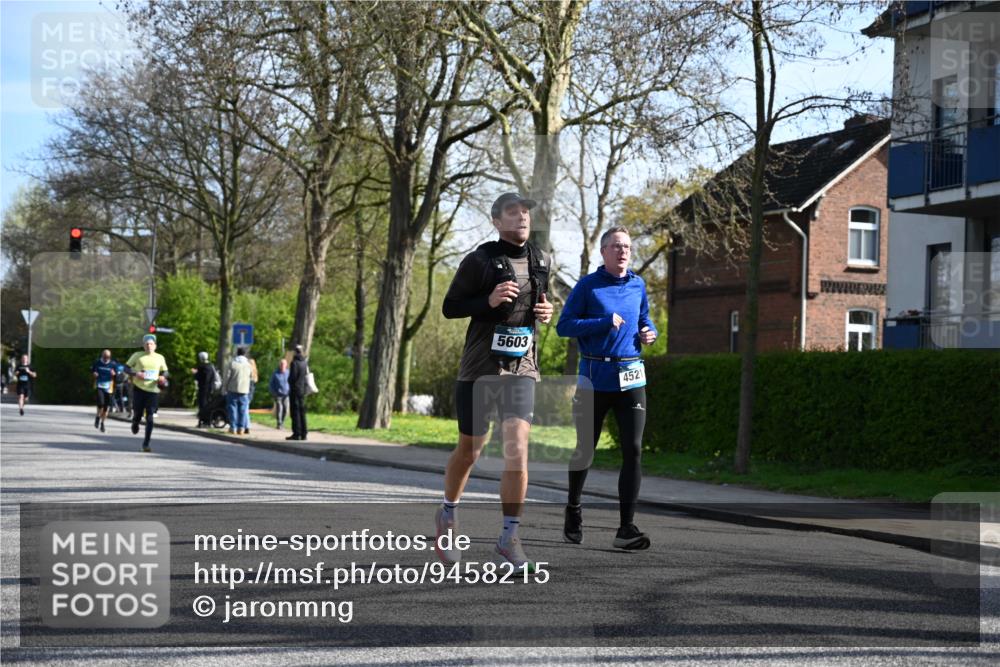 12.04.2026 - 45. Internationalen Wilhelmsburger Insellauf J. Mangold http://msf.ph/oto/9458215 12.04.2026 10:35:36 Ziel 4884, 5603, 4521, 5731, 5950, 5042, 4050, 5589, 3084, 3516, 3084, 3516, 3221, 2192, 3731, 4118, 4118, 4190, 4439 meine-sportfotos.de