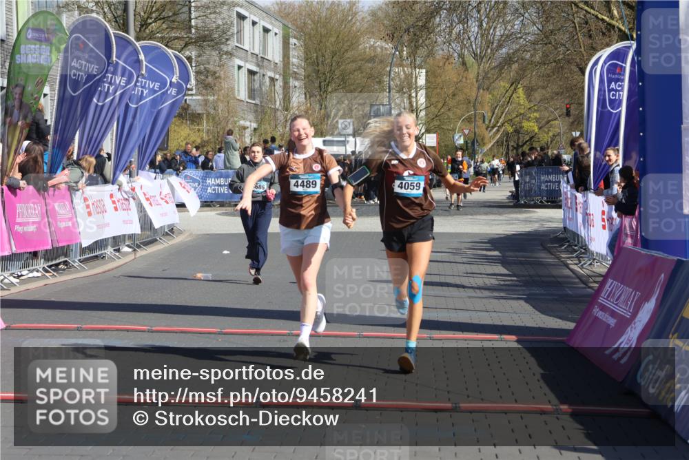 12.04.2026 - 45. Internationalen Wilhelmsburger Insellauf Strokosch-Dieckow http://msf.ph/oto/9458241 12.04.2026 11:04:44 Ziel 5533, 2664, 5792, 4059, 4489, 4686 meine-sportfotos.de