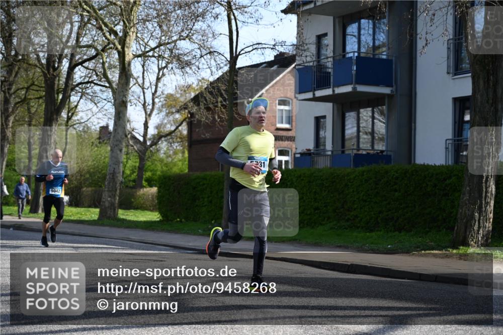 12.04.2026 - 45. Internationalen Wilhelmsburger Insellauf J. Mangold http://msf.ph/oto/9458268 12.04.2026 10:35:42 Ziel 5603, 4521, 5731, 5950, 5042, 4050, 5589, 3084, 3516, 3221, 3221, 2192, 3731, 4118, 4190, 4190, 4439, 4172, 4030, 5291 meine-sportfotos.de