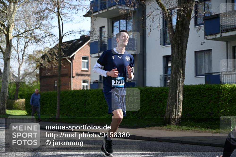 12.04.2026 - 45. Internationalen Wilhelmsburger Insellauf J. Mangold http://msf.ph/oto/9458380 12.04.2026 10:35:57 Ziel 4050, 5589, 3084, 3516, 3221, 2192, 3731, 4118, 4190, 4439, 4172, 4030, 5291, 2446, 2090, 5691, 3796 meine-sportfotos.de