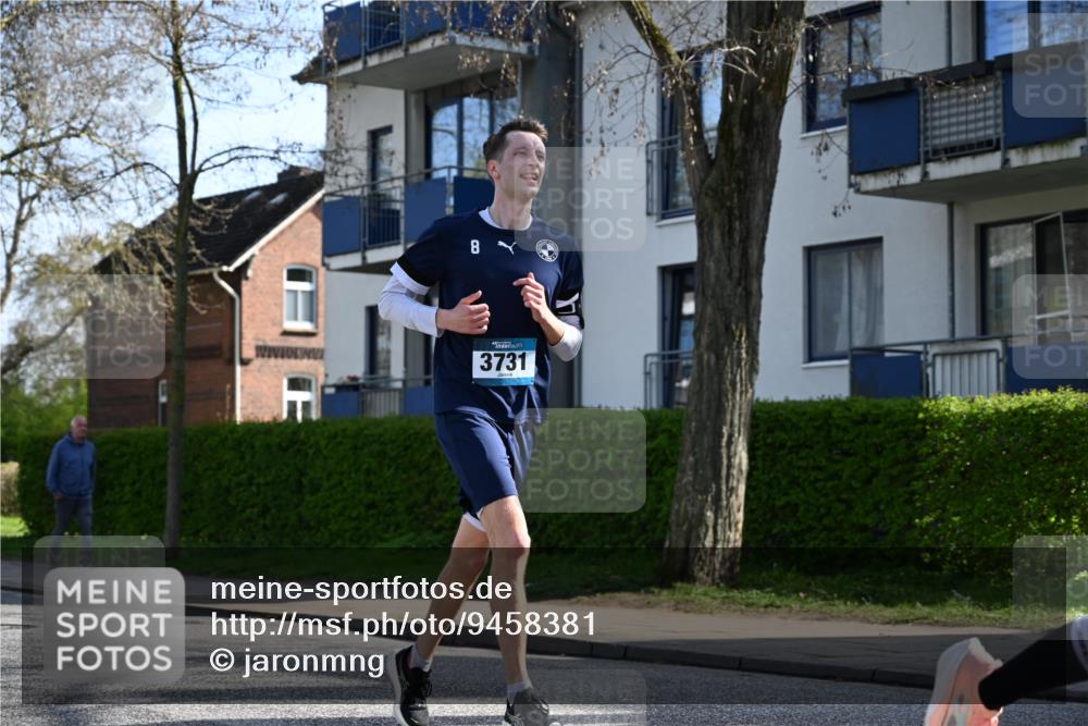 12.04.2026 - 45. Internationalen Wilhelmsburger Insellauf J. Mangold http://msf.ph/oto/9458381 12.04.2026 10:35:57 Ziel 4050, 5589, 3084, 3516, 3221, 2192, 3731, 4118, 4190, 4439, 4172, 4030, 5291, 2446, 2090, 5691, 3796 meine-sportfotos.de