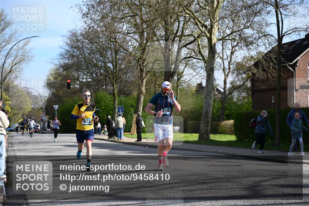 12.04.2026 - 45. Internationalen Wilhelmsburger Insellauf J. Mangold http://msf.ph/oto/9458410 12.04.2026 10:36:01 Ziel 3084, 3516, 3221, 2192, 3731, 4118, 4190, 4439, 4172, 4030, 5291, 2446, 2090, 5691, 3796, 2582 meine-sportfotos.de