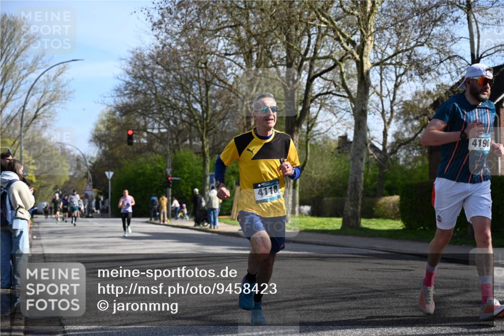 12.04.2026 - 45. Internationalen Wilhelmsburger Insellauf J. Mangold http://msf.ph/oto/9458423 12.04.2026 10:36:02 Ziel 3221, 2192, 3731, 4118, 4190, 4439, 4172, 4172, 4030, 5291, 2446, 2090, 5691, 3796, 2582, 3629, 3894 meine-sportfotos.de