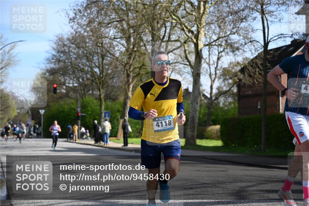 12.04.2026 - 45. Internationalen Wilhelmsburger Insellauf J. Mangold http://msf.ph/oto/9458430 12.04.2026 10:36:03 Ziel 3221, 2192, 3731, 4118, 4190, 4439, 4172, 4030, 4030, 5291, 2446, 2090, 5691, 3796, 2582, 3629, 3894 meine-sportfotos.de