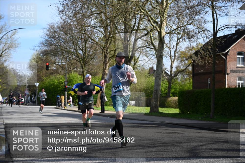 12.04.2026 - 45. Internationalen Wilhelmsburger Insellauf J. Mangold http://msf.ph/oto/9458462 12.04.2026 10:36:15 Ziel 4190, 4439, 4172, 4030, 5291, 2446, 2090, 5691, 3796, 2582, 3629, 3894, 4544, 3230, 4978 meine-sportfotos.de