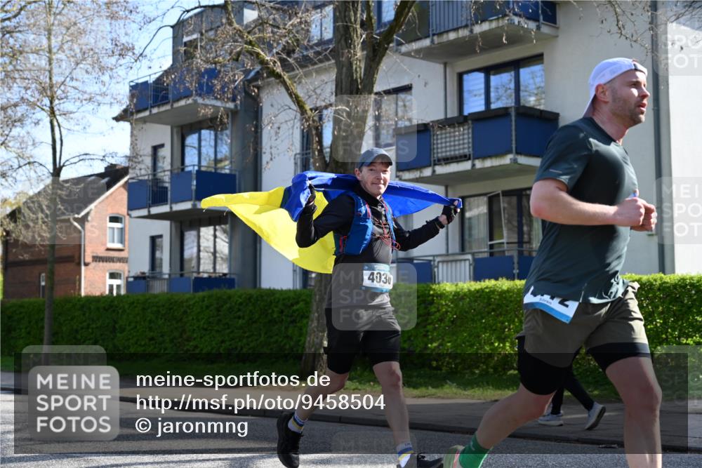 12.04.2026 - 45. Internationalen Wilhelmsburger Insellauf J. Mangold http://msf.ph/oto/9458504 12.04.2026 10:36:18 Ziel 4190, 4439, 4172, 4030, 5291, 2446, 2090, 5691, 3796, 2582, 3629, 3894, 4544, 4544, 3230, 4978 meine-sportfotos.de