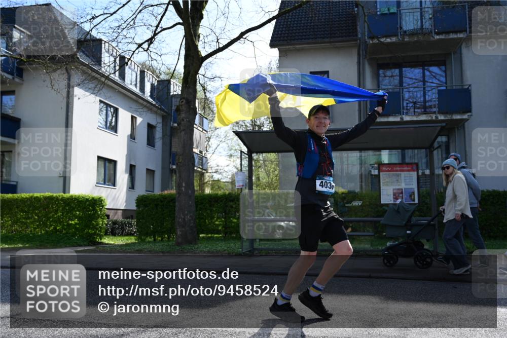 12.04.2026 - 45. Internationalen Wilhelmsburger Insellauf J. Mangold http://msf.ph/oto/9458524 12.04.2026 10:36:19 Ziel 4190, 4439, 4172, 4030, 5291, 2446, 2090, 5691, 3796, 2582, 3629, 3894, 4544, 3230, 4978, 5567 meine-sportfotos.de