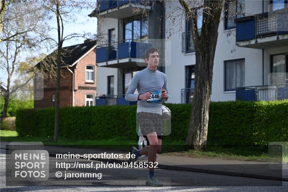 12.04.2026 - 45. Internationalen Wilhelmsburger Insellauf J. Mangold http://msf.ph/oto/9458532 12.04.2026 10:36:23 Ziel 4172, 4030, 5291, 2446, 2090, 5691, 3796, 2582, 3629, 3894, 4544, 3230, 4978, 5567, 2375 meine-sportfotos.de