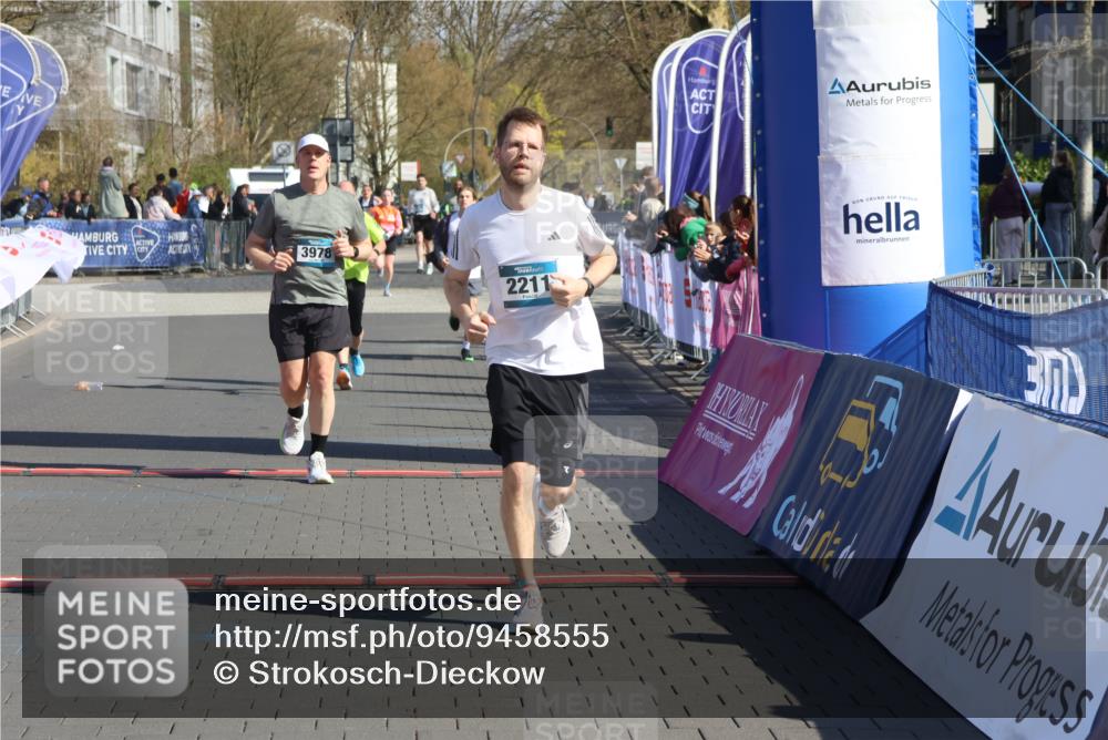 12.04.2026 - 45. Internationalen Wilhelmsburger Insellauf Strokosch-Dieckow http://msf.ph/oto/9458555 12.04.2026 11:05:00 Ziel 2211, 3978, 4484 meine-sportfotos.de