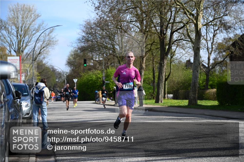 12.04.2026 - 45. Internationalen Wilhelmsburger Insellauf J. Mangold http://msf.ph/oto/9458711 12.04.2026 10:37:12 Ziel 2444, 3670, 2451, 2106, 4467, 4482, 4779, 3492, 5643, 3238, 2531, 5496, 5251, 5251, 3182, 2568, 2657, 4833, 5706 meine-sportfotos.de