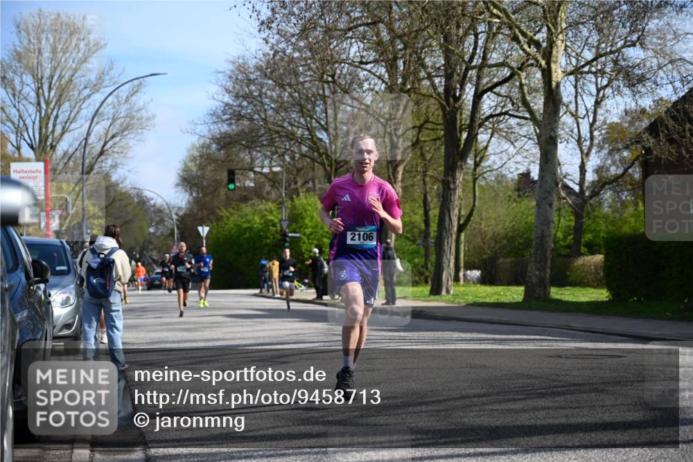 12.04.2026 - 45. Internationalen Wilhelmsburger Insellauf J. Mangold http://msf.ph/oto/9458713 12.04.2026 10:37:12 Ziel 2444, 3670, 2451, 2106, 4467, 4482, 4779, 3492, 5643, 3238, 2531, 5496, 5251, 5251, 3182, 2568, 2657, 4833, 5706 meine-sportfotos.de