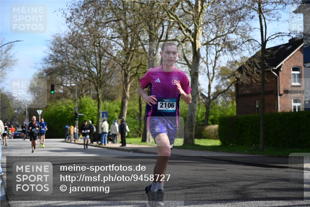 12.04.2026 - 45. Internationalen Wilhelmsburger Insellauf J. Mangold http://msf.ph/oto/9458727 12.04.2026 10:37:13 Ziel 2444, 3670, 2451, 2106, 4467, 4482, 4779, 3492, 5643, 3238, 2531, 2531, 5496, 5251, 3182, 3182, 2568, 2657, 4833, 5706 meine-sportfotos.de