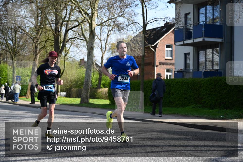 12.04.2026 - 45. Internationalen Wilhelmsburger Insellauf J. Mangold http://msf.ph/oto/9458761 12.04.2026 10:37:22 Ziel 4467, 4482, 4779, 3492, 5643, 3238, 2531, 5496, 5251, 3182, 2568, 2657, 4833, 5706, 2105, 4013, 3386, 5289, 2537, 2020 meine-sportfotos.de