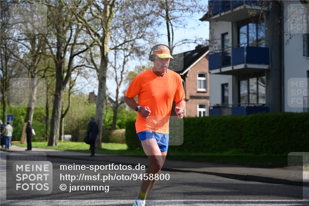 12.04.2026 - 45. Internationalen Wilhelmsburger Insellauf J. Mangold http://msf.ph/oto/9458800 12.04.2026 10:37:35 Ziel 3238, 2531, 5496, 5251, 3182, 2568, 2657, 4833, 5706, 2105, 4013, 3386, 5289, 2537, 2020, 5363, 2986, 5732, 3087, 4832 meine-sportfotos.de