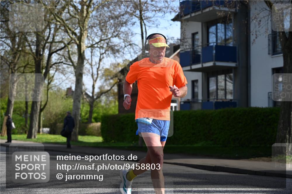 12.04.2026 - 45. Internationalen Wilhelmsburger Insellauf J. Mangold http://msf.ph/oto/9458803 12.04.2026 10:37:35 Ziel 3238, 2531, 5496, 5251, 3182, 2568, 2657, 4833, 5706, 2105, 4013, 3386, 5289, 2537, 2020, 5363, 2986, 5732, 3087, 4832 meine-sportfotos.de