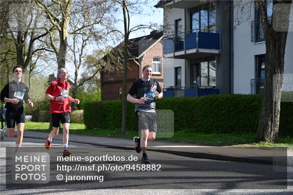 12.04.2026 - 45. Internationalen Wilhelmsburger Insellauf J. Mangold http://msf.ph/oto/9458882 12.04.2026 10:37:58 Ziel 2105, 4013, 3386, 5289, 2537, 2020, 5363, 2986, 5732, 3087, 4832, 3087, 4832, 2605, 2614, 4063, 3214, 3214, 2710, 4264 meine-sportfotos.de
