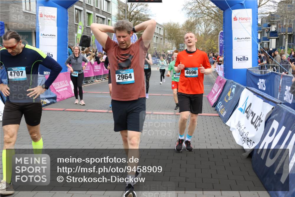12.04.2026 - 45. Internationalen Wilhelmsburger Insellauf Strokosch-Dieckow http://msf.ph/oto/9458909 12.04.2026 13:01:23 Laufen  meine-sportfotos.de
