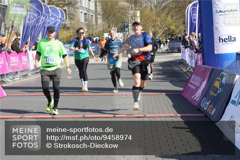 12.04.2026 - 45. Internationalen Wilhelmsburger Insellauf Strokosch-Dieckow http://msf.ph/oto/9458974 12.04.2026 11:05:30 Ziel 2203, 2415, 3130, 4286, 4516, 5043, 2730, 2193 meine-sportfotos.de
