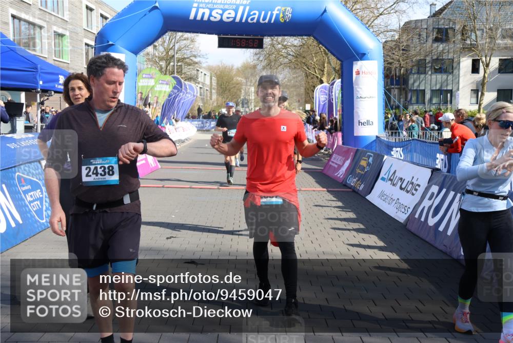 12.04.2026 - 45. Internationalen Wilhelmsburger Insellauf Strokosch-Dieckow http://msf.ph/oto/9459047 12.04.2026 10:48:51 Ziel 3103, 4424, 3509, 4768, 3060, 3063, 2992, 2846 meine-sportfotos.de
