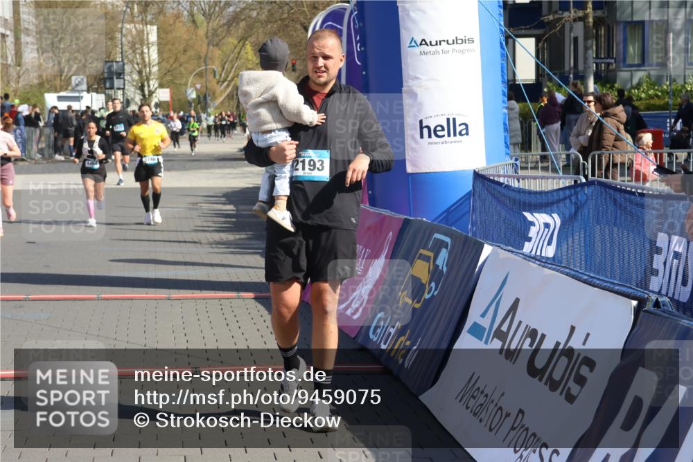 12.04.2026 - 45. Internationalen Wilhelmsburger Insellauf Strokosch-Dieckow http://msf.ph/oto/9459075 12.04.2026 11:05:38 Ziel 2730, 2193, 4440, 4870, 2530, 3743 meine-sportfotos.de