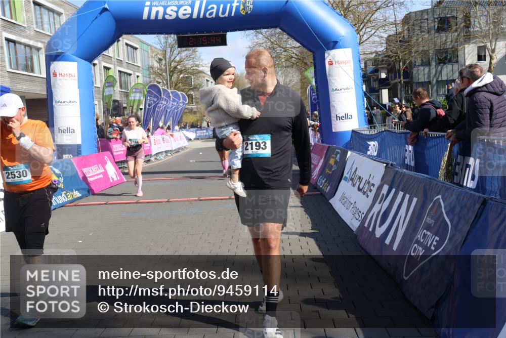 12.04.2026 - 45. Internationalen Wilhelmsburger Insellauf Strokosch-Dieckow http://msf.ph/oto/9459114 12.04.2026 11:05:42 Ziel 2530, 3743, 5748, 4464, 5810 meine-sportfotos.de