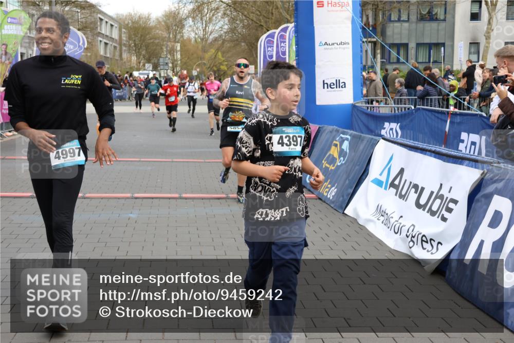 12.04.2026 - 45. Internationalen Wilhelmsburger Insellauf Strokosch-Dieckow http://msf.ph/oto/9459242 12.04.2026 13:01:08 Laufen  meine-sportfotos.de