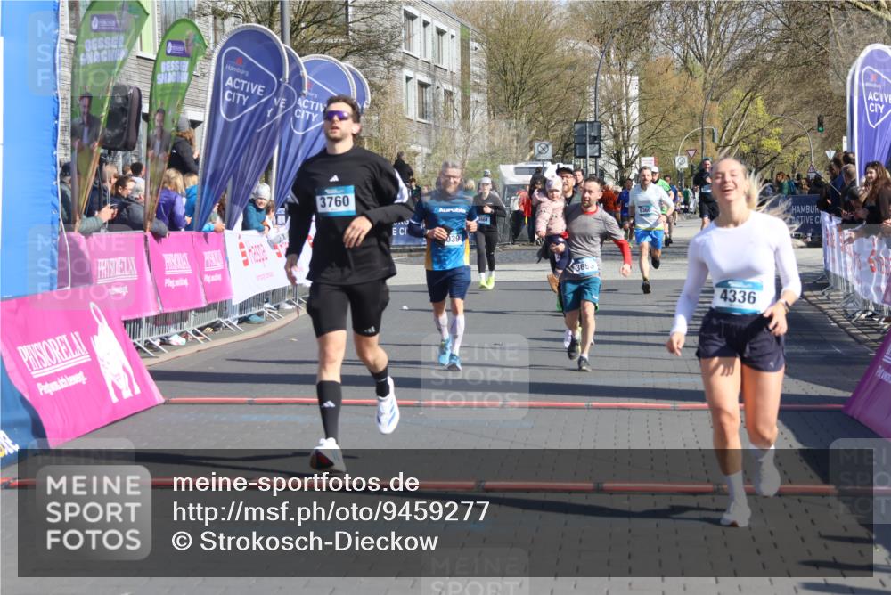 12.04.2026 - 45. Internationalen Wilhelmsburger Insellauf Strokosch-Dieckow http://msf.ph/oto/9459277 12.04.2026 10:49:14 Ziel 4336, 3760, 3695, 5039, 2672 meine-sportfotos.de