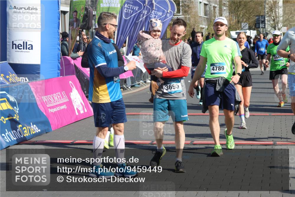 12.04.2026 - 45. Internationalen Wilhelmsburger Insellauf Strokosch-Dieckow http://msf.ph/oto/9459449 12.04.2026 10:49:21 Ziel 3695, 5039, 2672, 4789, 4661, 5360, 5649, 2649, 2231, 3200 meine-sportfotos.de