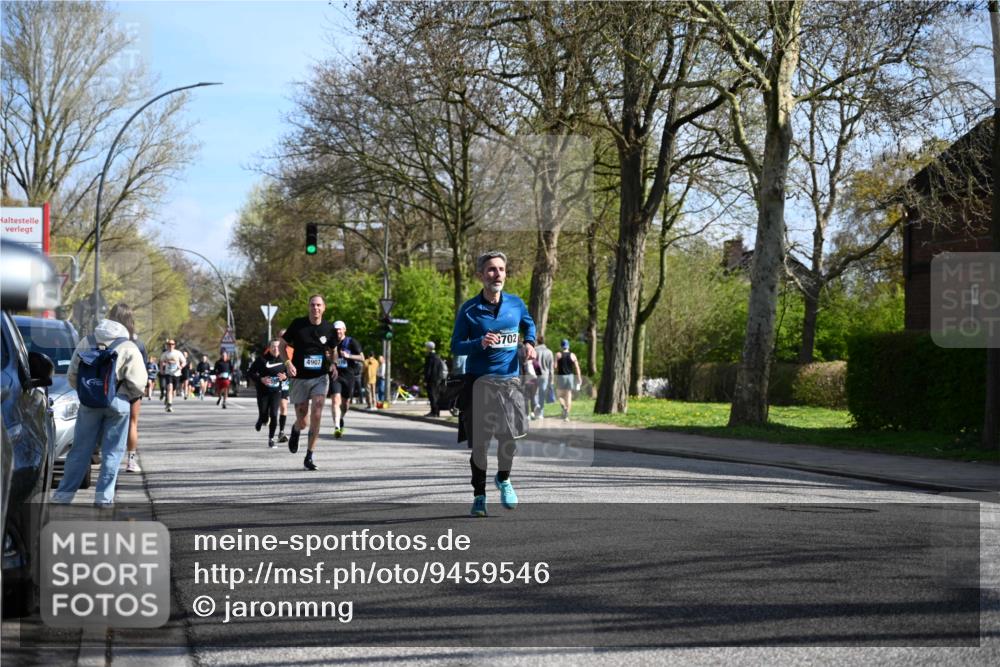 12.04.2026 - 45. Internationalen Wilhelmsburger Insellauf J. Mangold http://msf.ph/oto/9459546 12.04.2026 10:40:18 Ziel 2711, 3144, 5606, 3702, 4907, 2525, 3677, 2379, 3171, 5832, 4680, 4262, 2485, 2883, 4501, 4501, 2633, 2634, 3090, 4649, 4655, 3987, 3381, 3380, 4180, 4980, 5408, 2507, 2456, 2768 meine-sportfotos.de