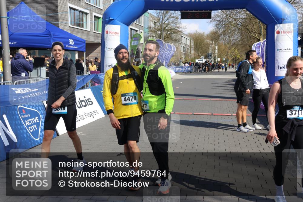 12.04.2026 - 45. Internationalen Wilhelmsburger Insellauf Strokosch-Dieckow http://msf.ph/oto/9459764 12.04.2026 11:06:30 Ziel  meine-sportfotos.de