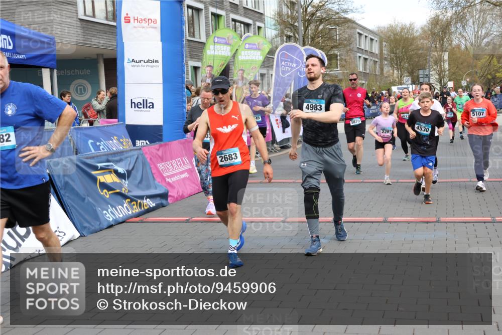 12.04.2026 - 45. Internationalen Wilhelmsburger Insellauf Strokosch-Dieckow http://msf.ph/oto/9459906 12.04.2026 13:00:32 Laufen  meine-sportfotos.de