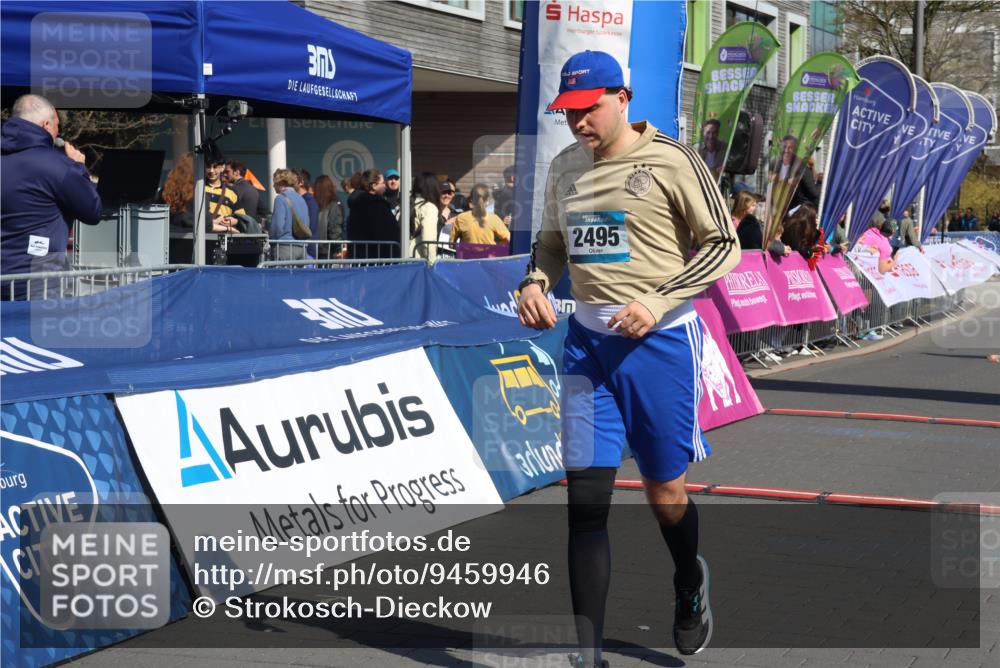 12.04.2026 - 45. Internationalen Wilhelmsburger Insellauf Strokosch-Dieckow http://msf.ph/oto/9459946 12.04.2026 11:06:56 Ziel 2495 meine-sportfotos.de