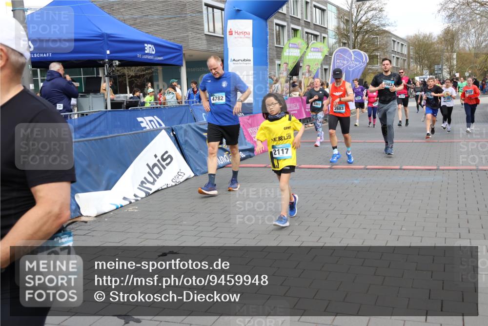 12.04.2026 - 45. Internationalen Wilhelmsburger Insellauf Strokosch-Dieckow http://msf.ph/oto/9459948 12.04.2026 13:00:31 Laufen  meine-sportfotos.de